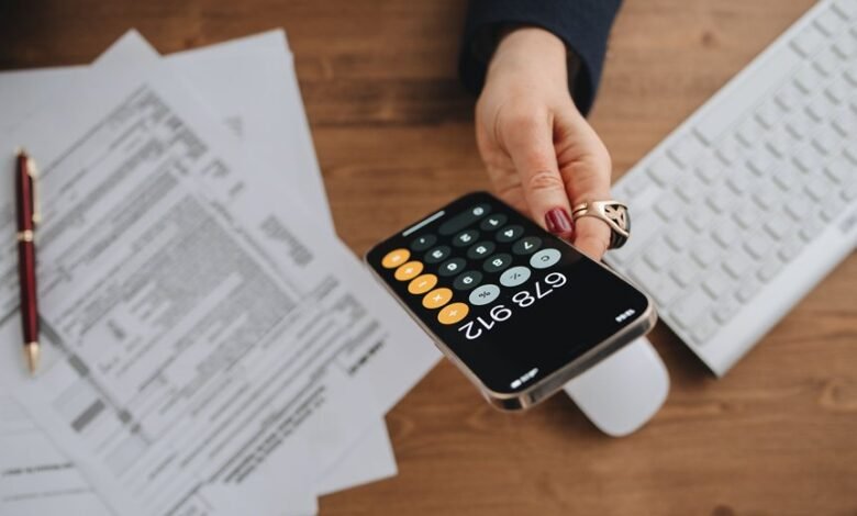 detailed phone records reveal callers